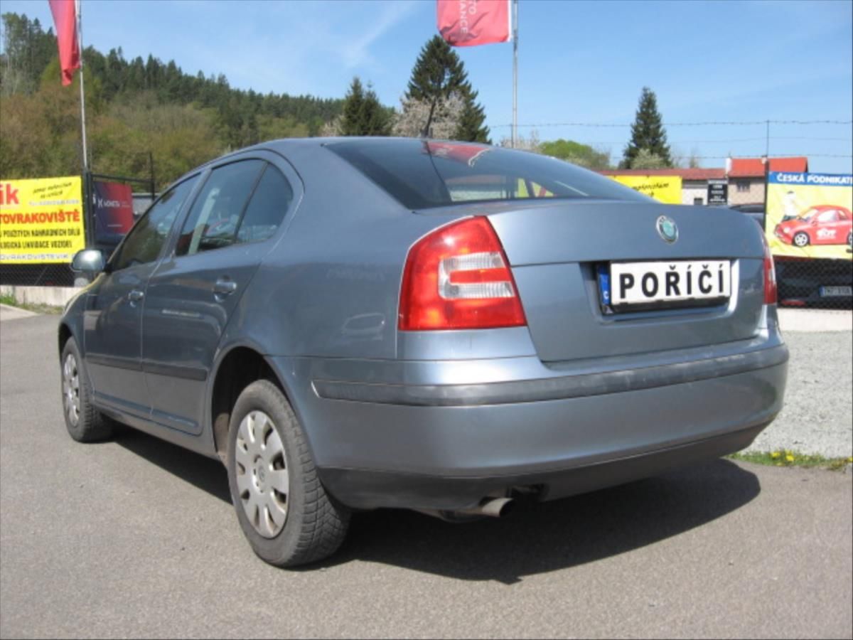 Škoda Octavia, 1,6 i - fotka 5