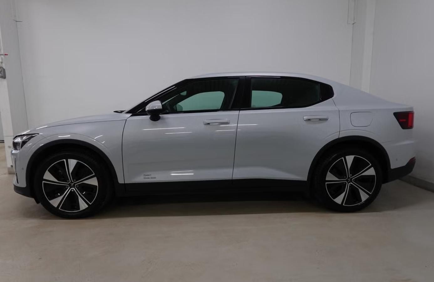 Polestar 2, LR Plus 360k Pano. Taž - fotka 3