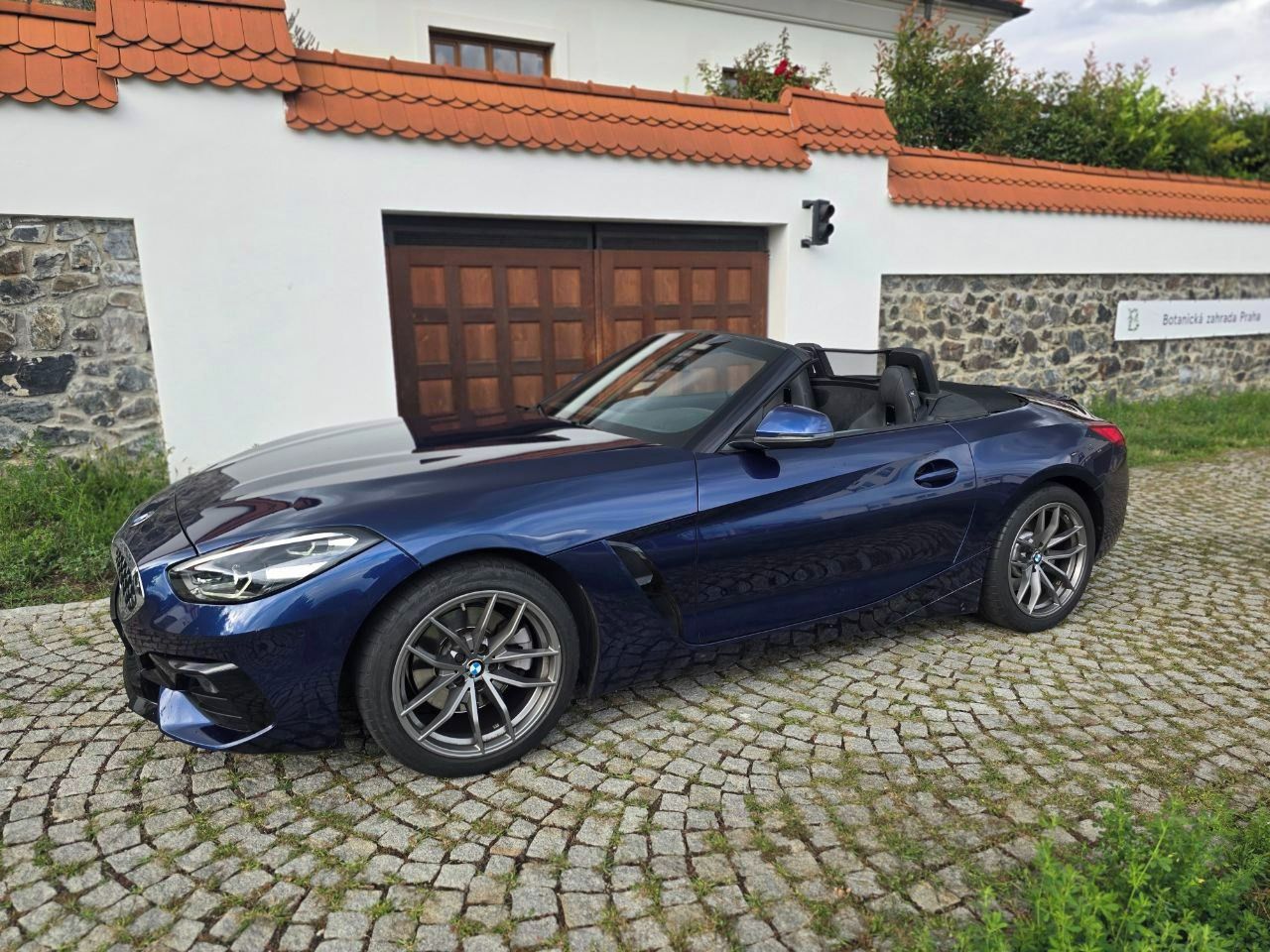BMW Z4, 2,0 Benzin - fotka 2