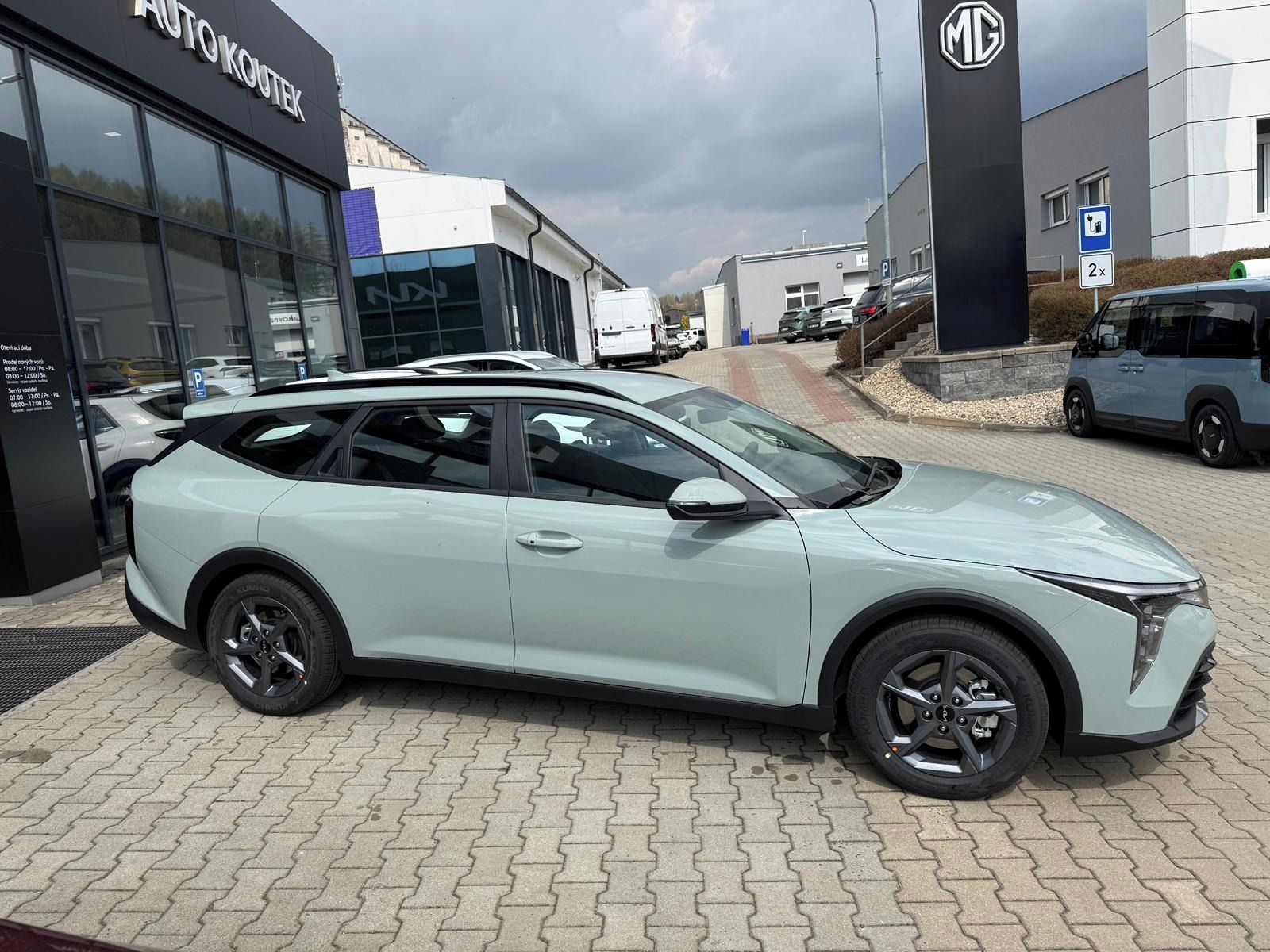 Kia K4, SW 1,0 T-GDI SPIN - fotka 4