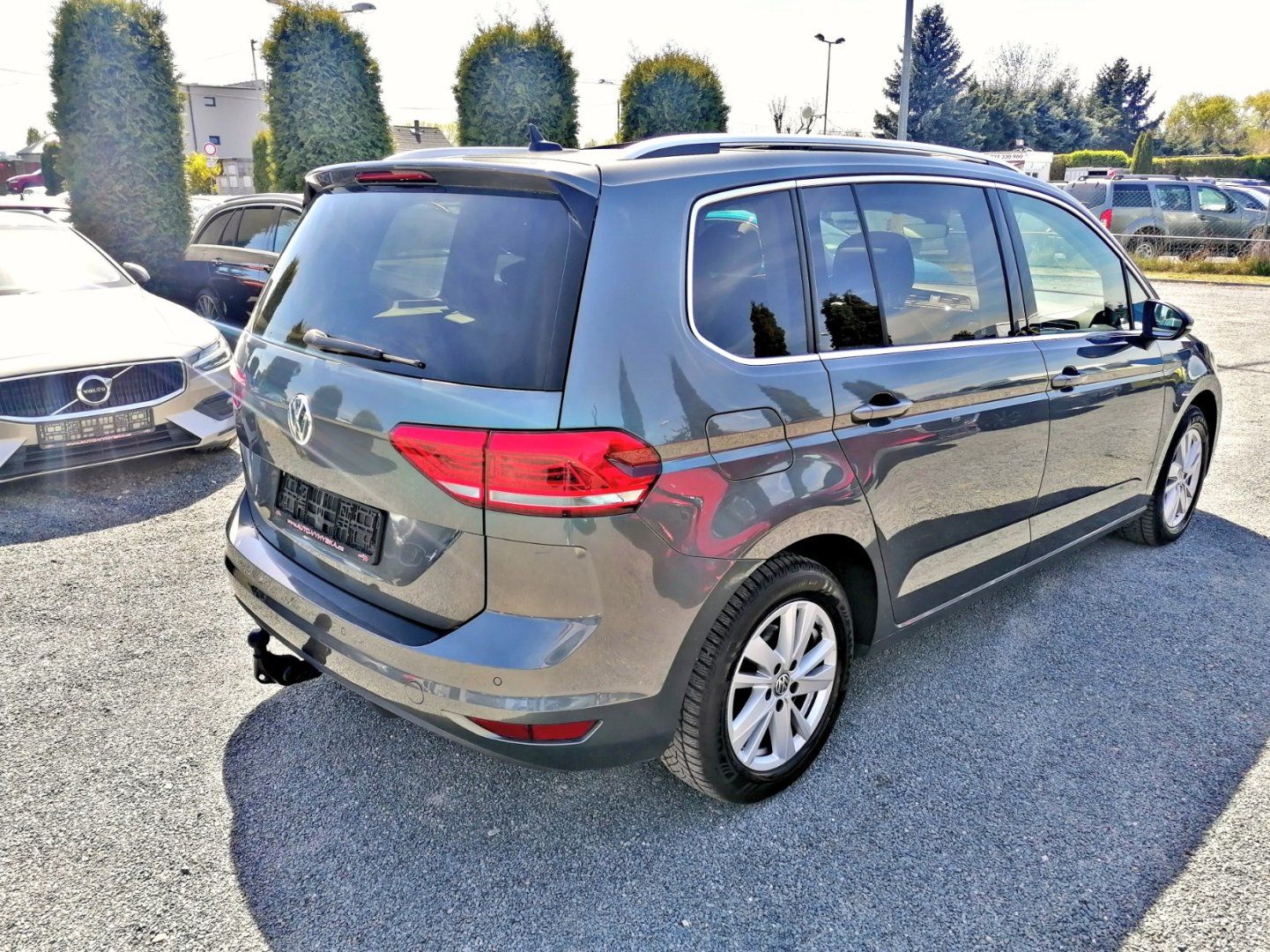 Volkswagen Touran, 2.0 TDi DSG,7-míst,Highline - fotka 5