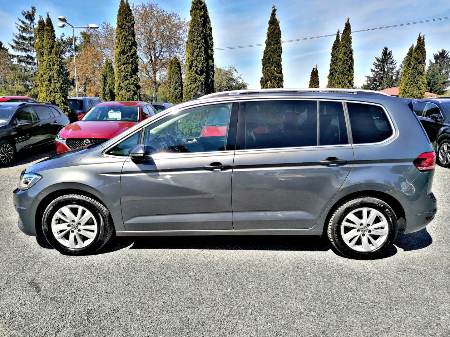 Volkswagen Touran, 2.0 TDi DSG,7-míst,Highline - fotka 6