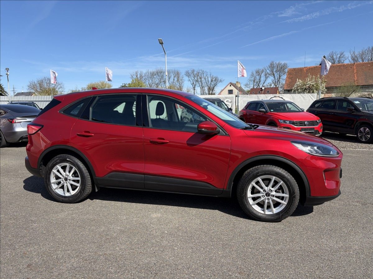 Ford Kuga, 2,0 TDCi 140KW 4x4! AT8,Winter - fotka 4