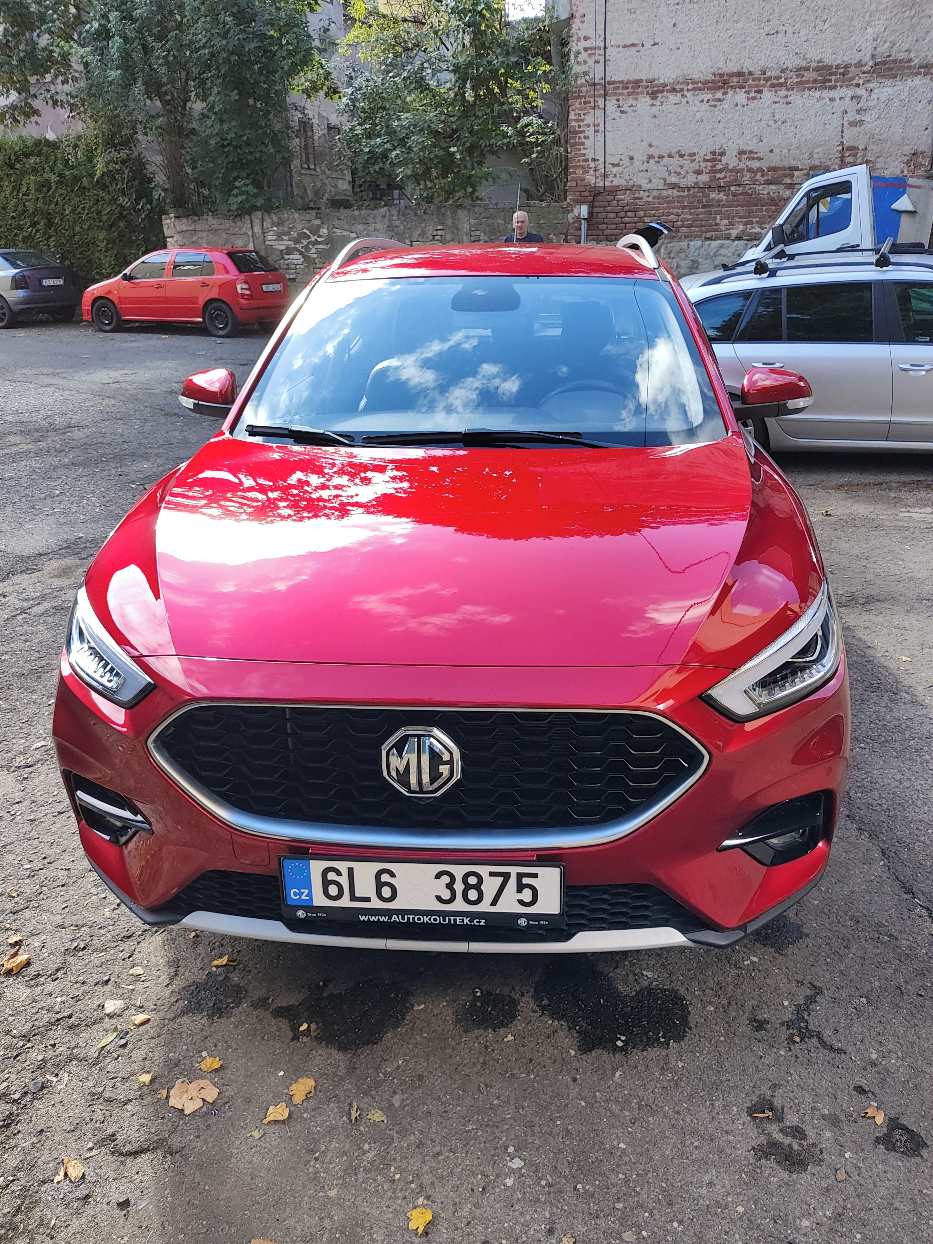 MG ZS, MG ZS 1500 BENZIN SERVISOVÁNO
