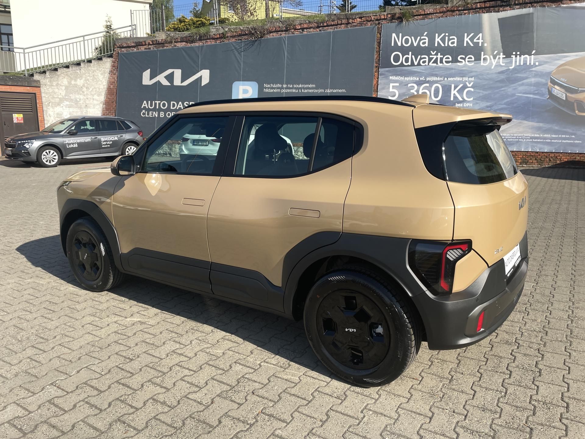 Kia, EARTH 4P 108kW + 42,2KWh - fotka 5