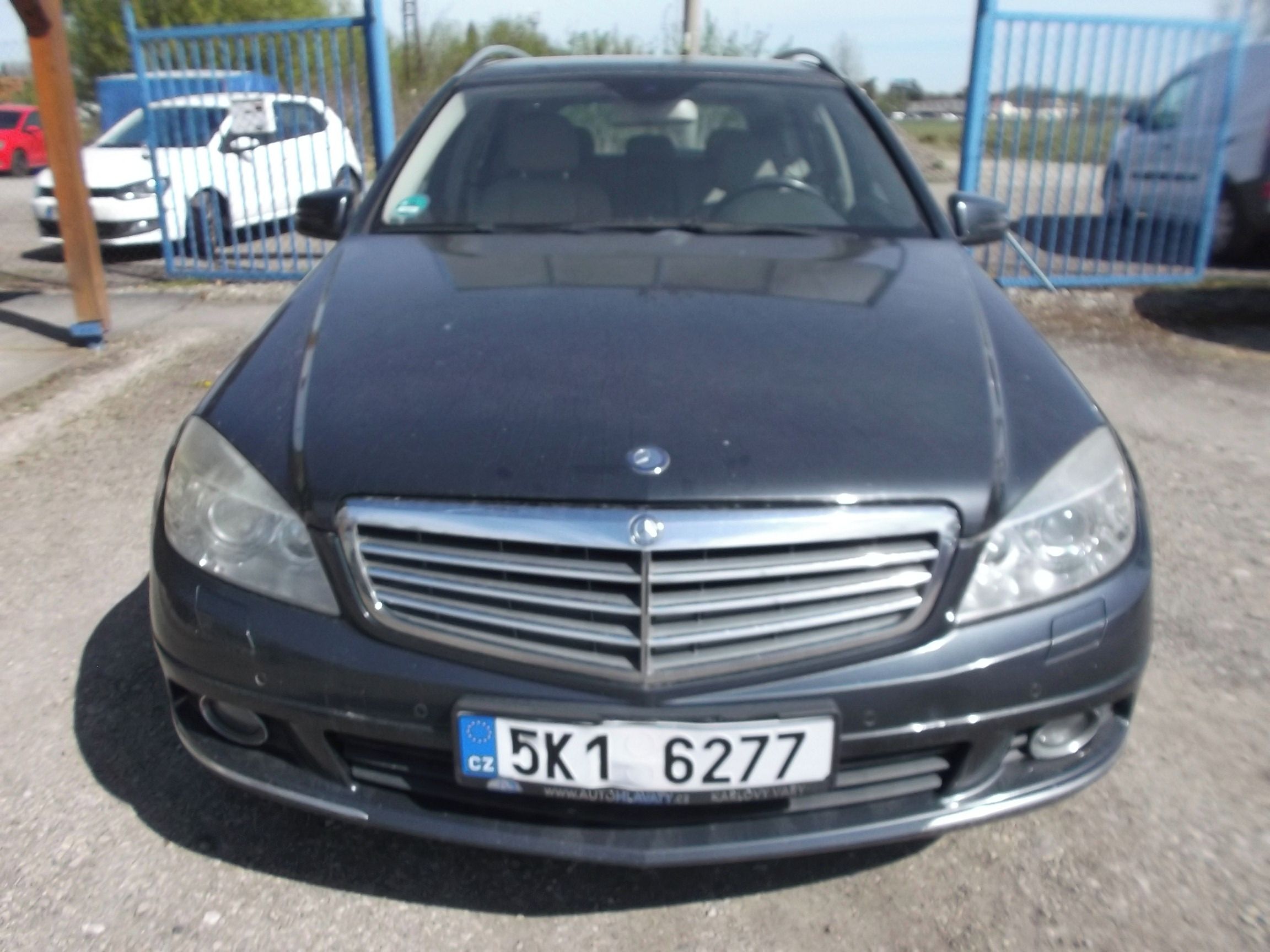 Mercedes-Benz Třídy C, 200 CDI - fotka 6