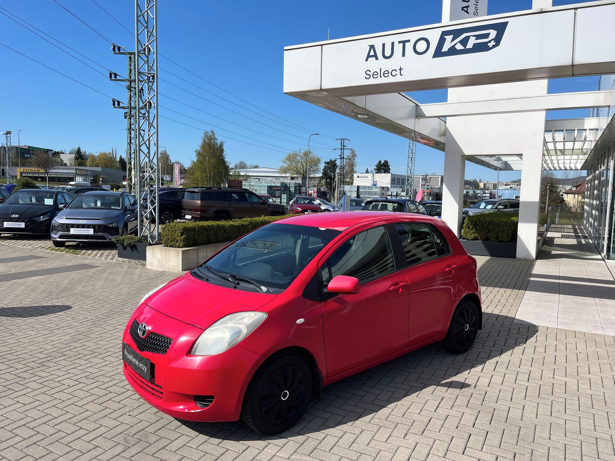 Toyota Yaris, 1,3 VVT-i 64kW automat, klima