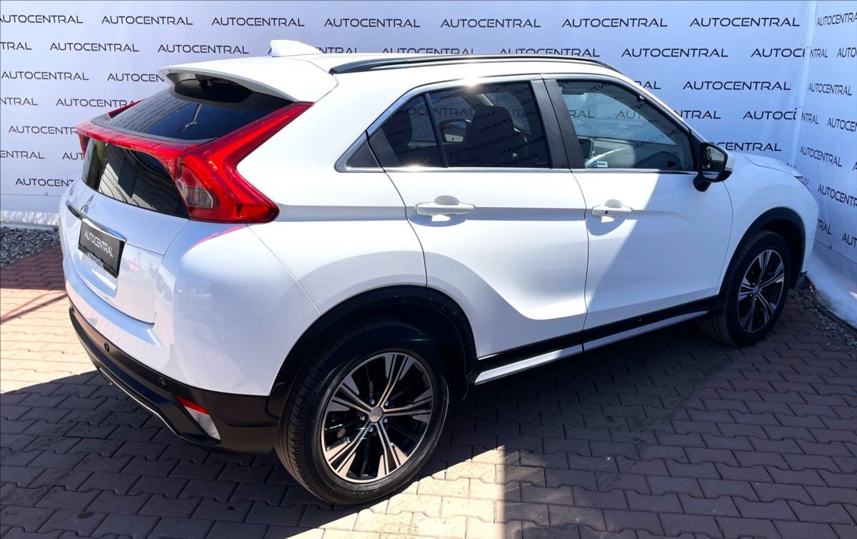 Mitsubishi Eclipse Cross, 1,5 T-MIVEC,120kW,Intense - fotka 5