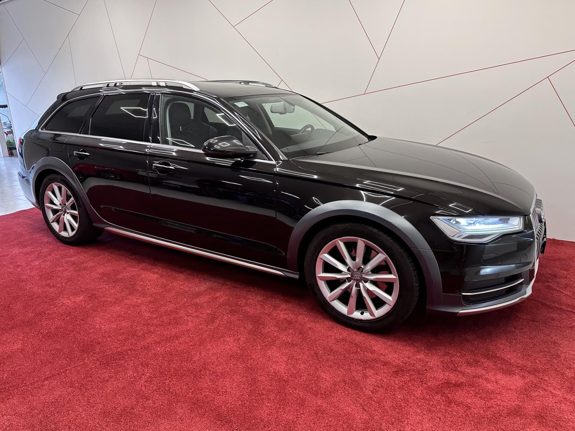 Audi A6 allroad, 3.0TDI QUATTRO*KEYLESS*CZ - fotka 6