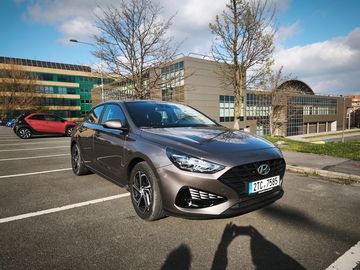 Fastback 1.0 T-GDI 88 kW