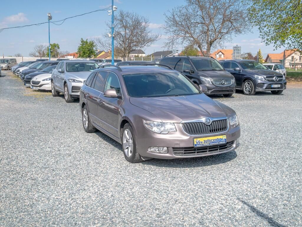 Škoda Superb, ČR 2.0TDI 125KW man – NAVIGACE - fotka 3