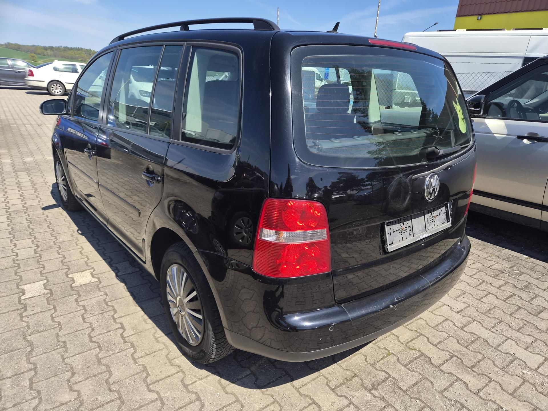 Volkswagen Touran, 2,0 TSi 7 míst - fotka 4