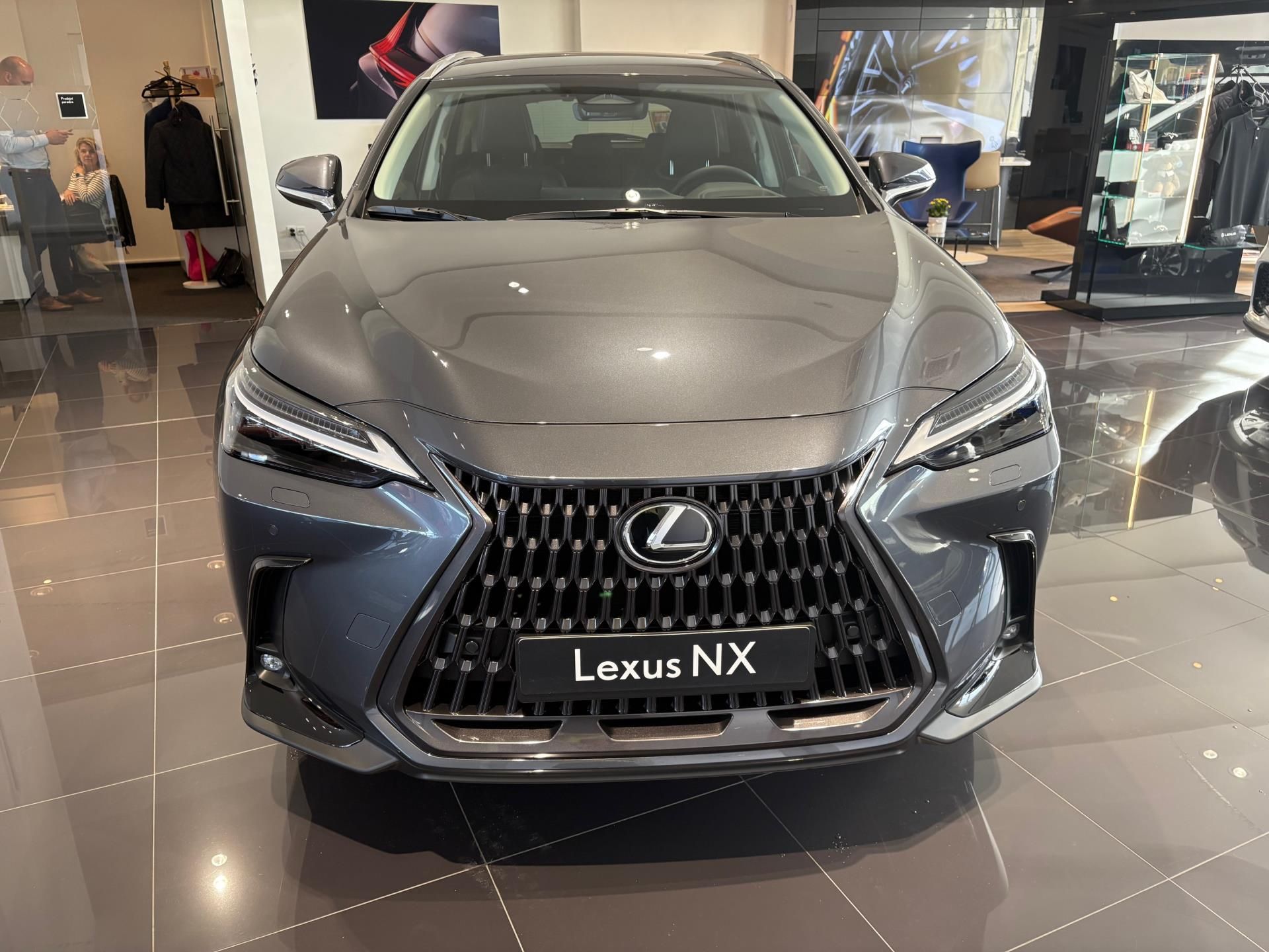 Lexus NX 350h, Prestige 4x4 - fotka 2