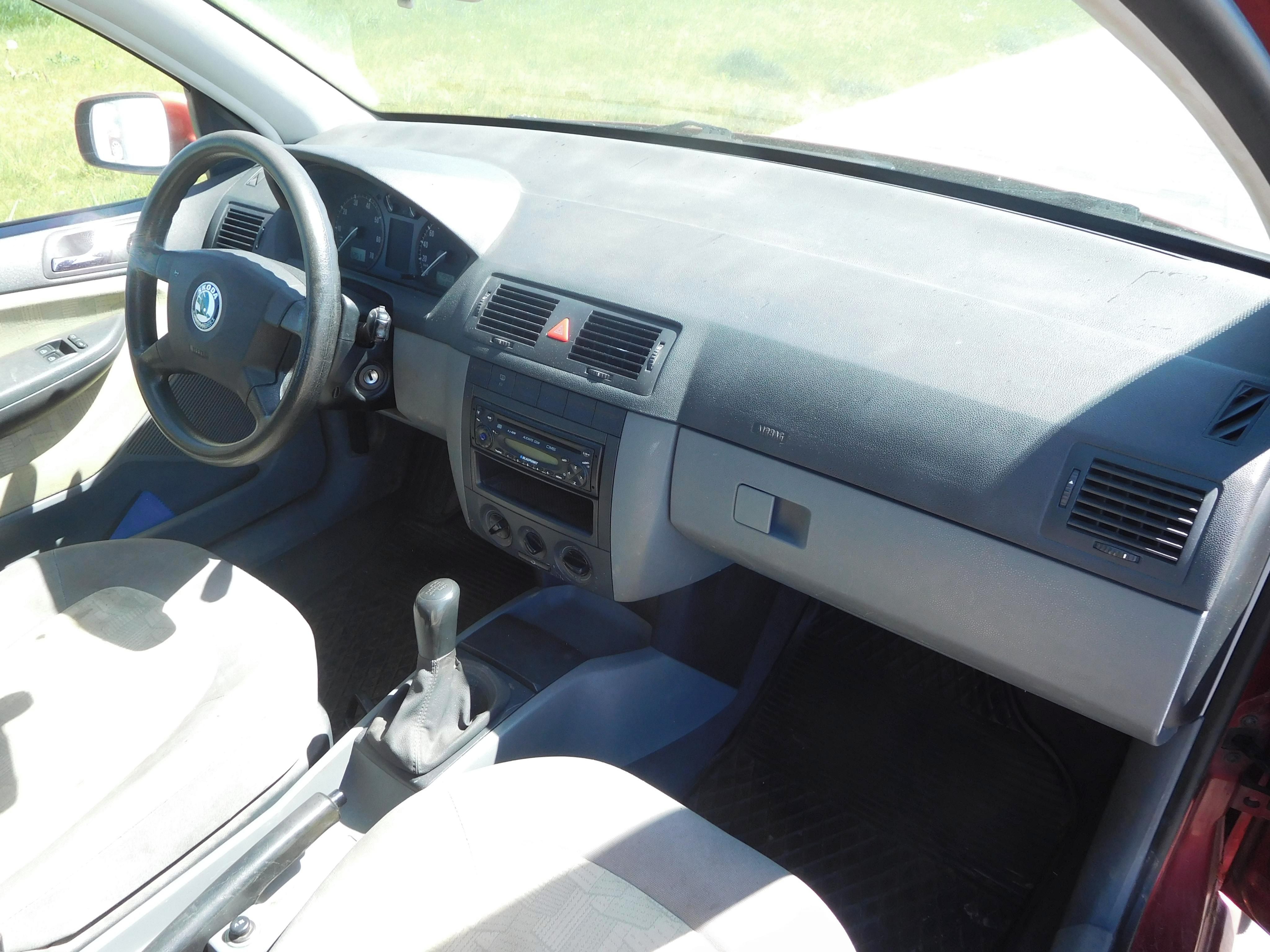 Škoda Fabia, 1.4 MPi Comfort, 44 kW, ČR - fotka 5