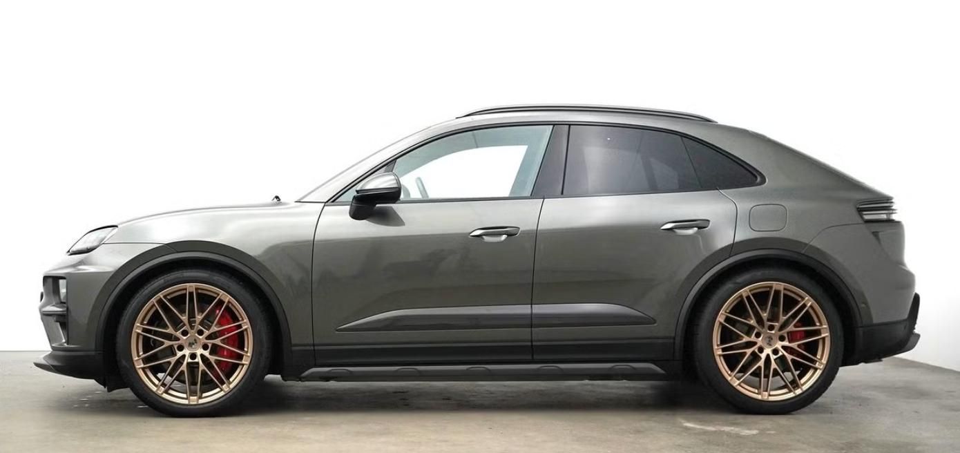 Porsche Macan, Turbo GTS Matrix Kamera HuD - fotka 3