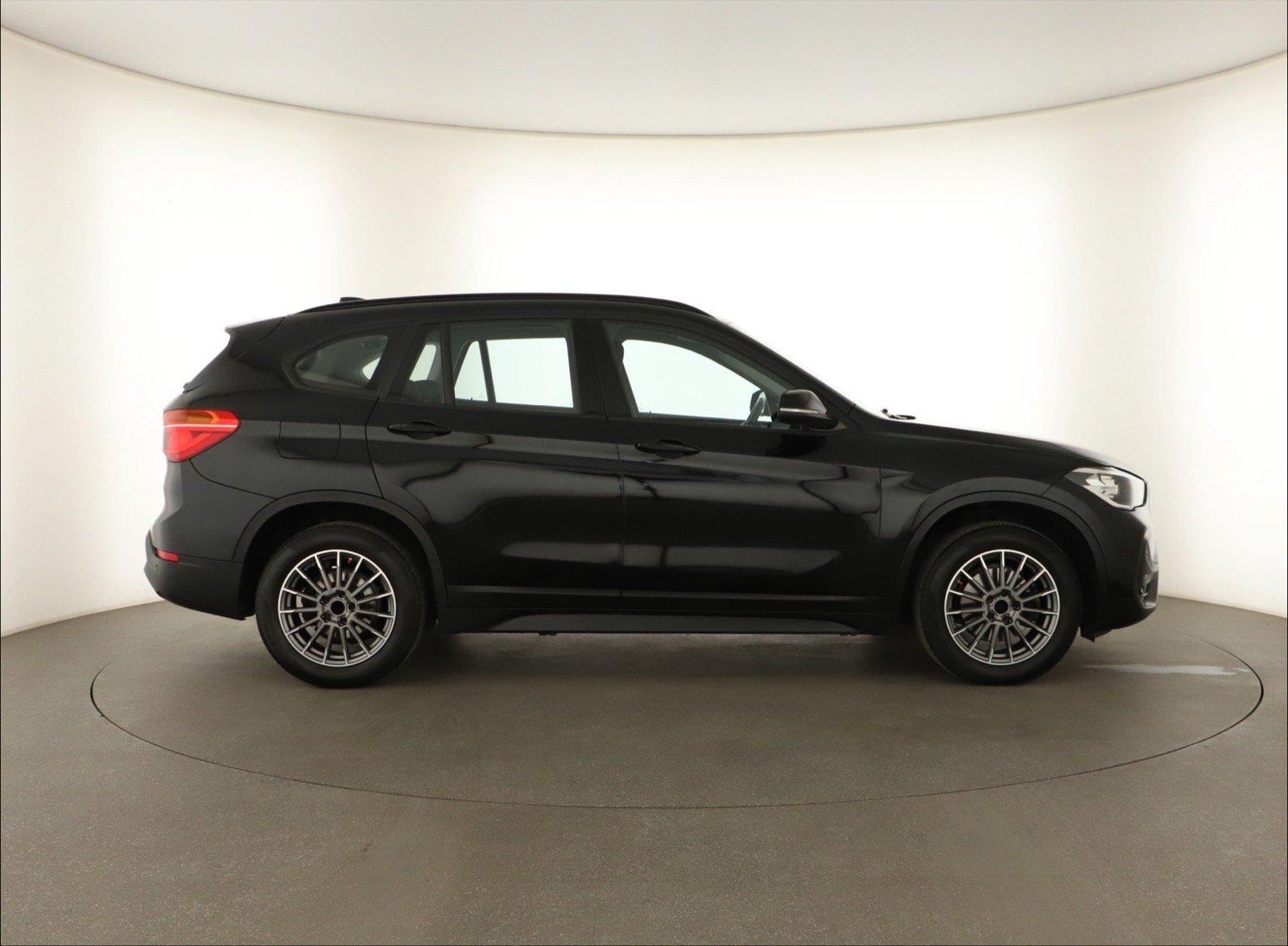 BMW X1, sDrive18i, Automat - fotka 6