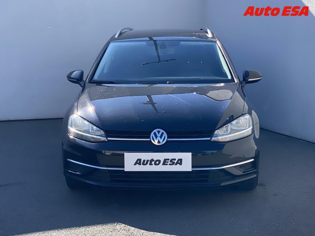 Volkswagen Golf, 1.6TDI,masáž,autoAC - fotka 2