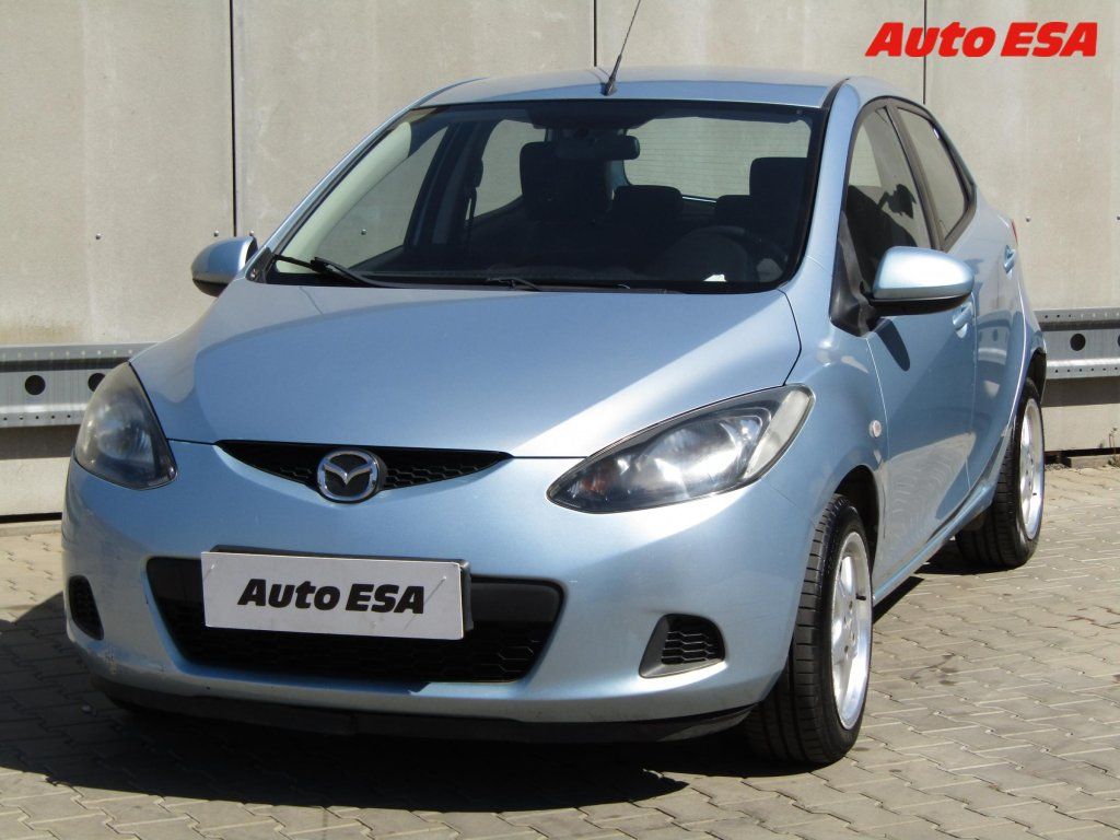 Mazda 2, 1.3 i,ČR - fotka 3