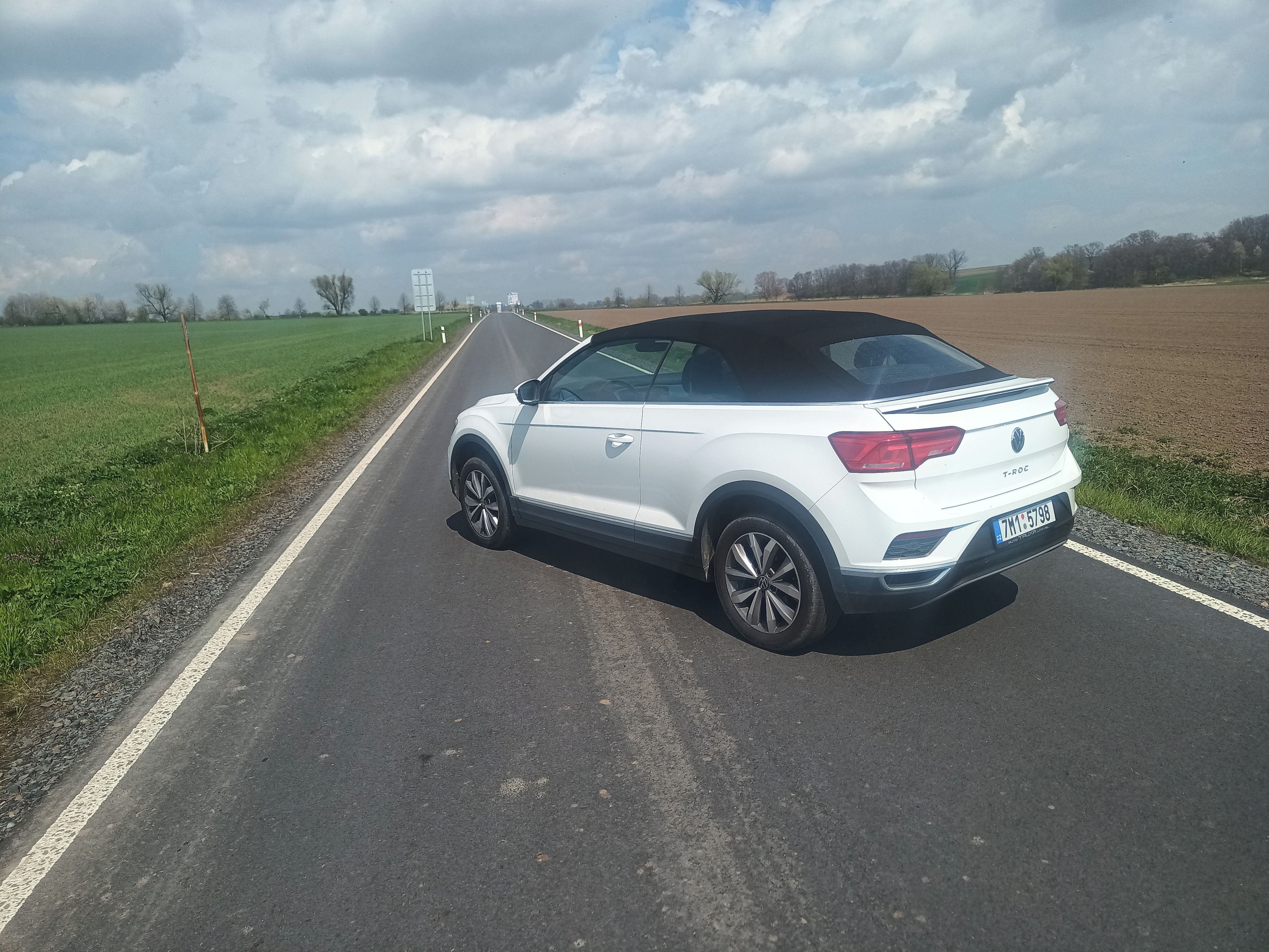 Volkswagen T-Roc, VW T-Roc 1.0 TSI Kabrio - fotka 6
