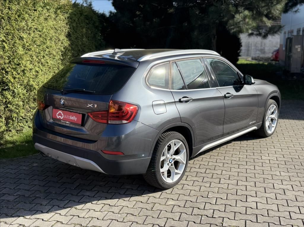 BMW X1, 2,0 20d xDrive NAVI XENON - fotka 6