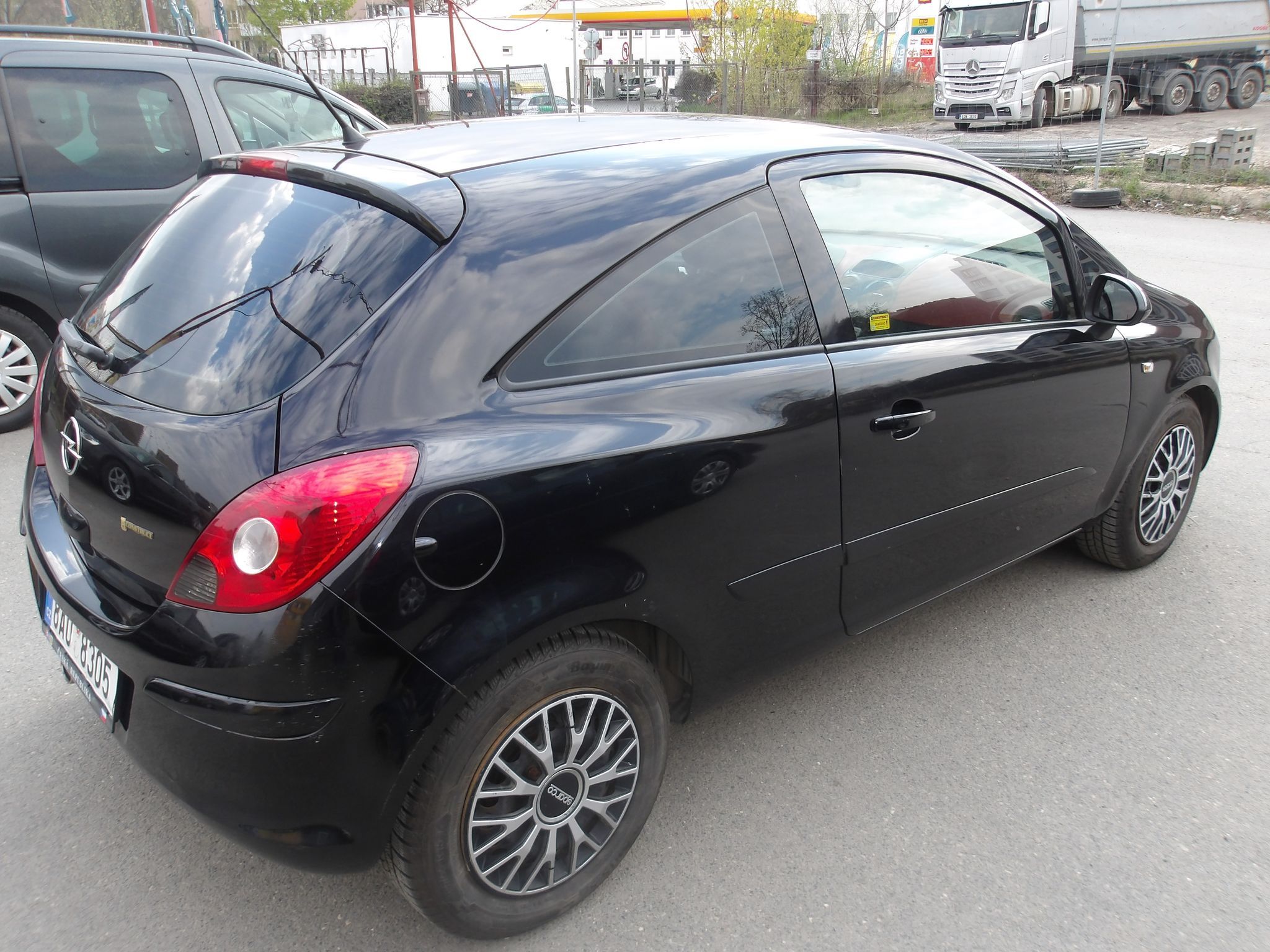 Opel Corsa, 1,2i 59kW 93000km STK04/2028 - fotka 5