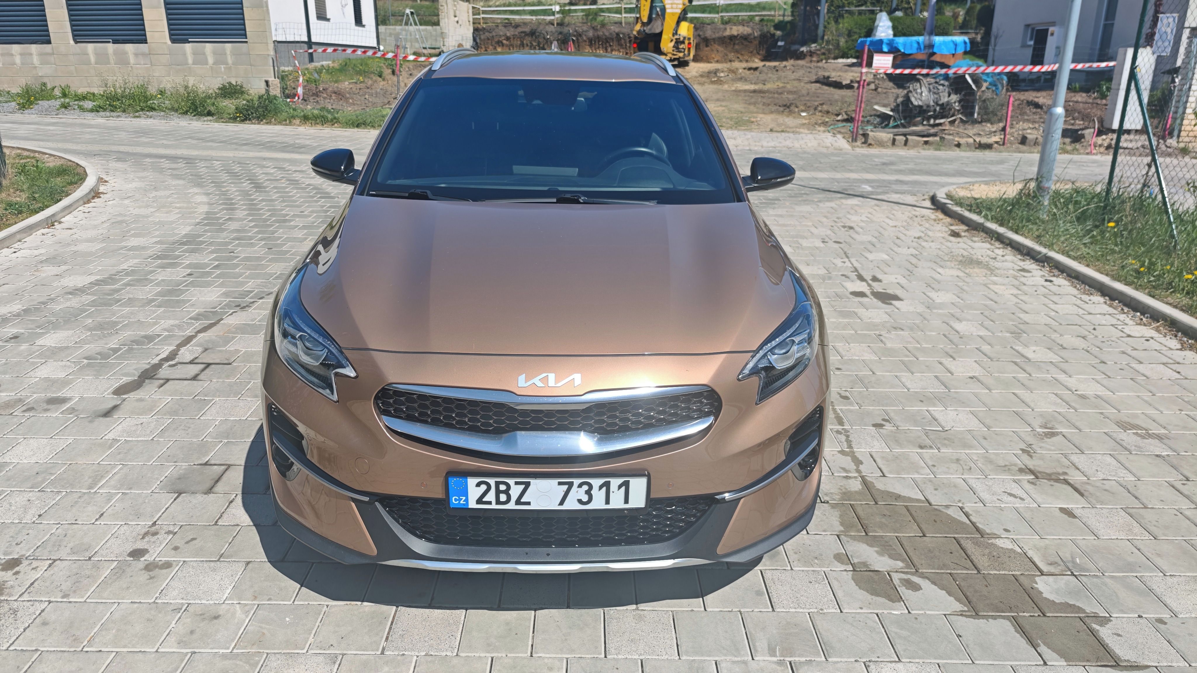 Kia XCee´d, 1.6 TGD-I 150kW, TOP STAV - fotka 2