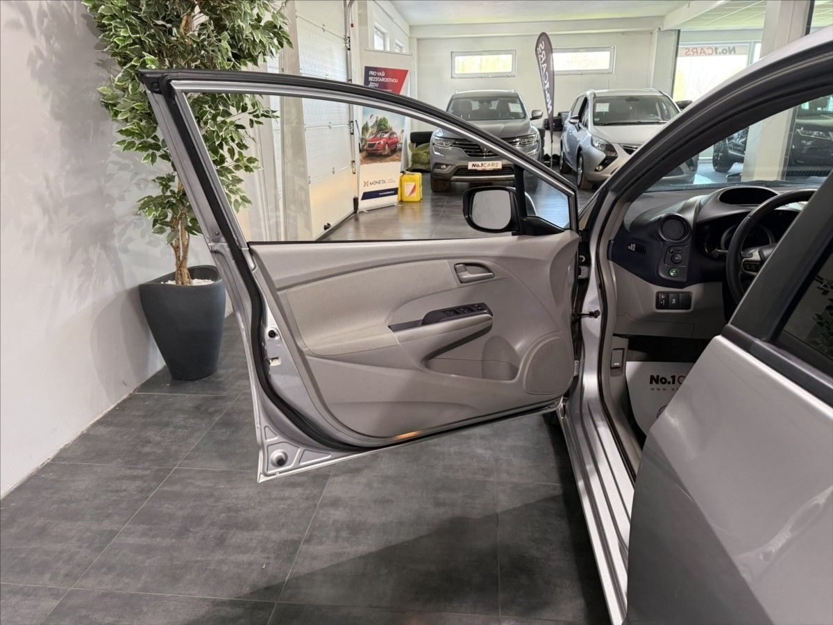 Honda Insight, 1,3   i IMA AUTOMAT HYBRID - fotka 6
