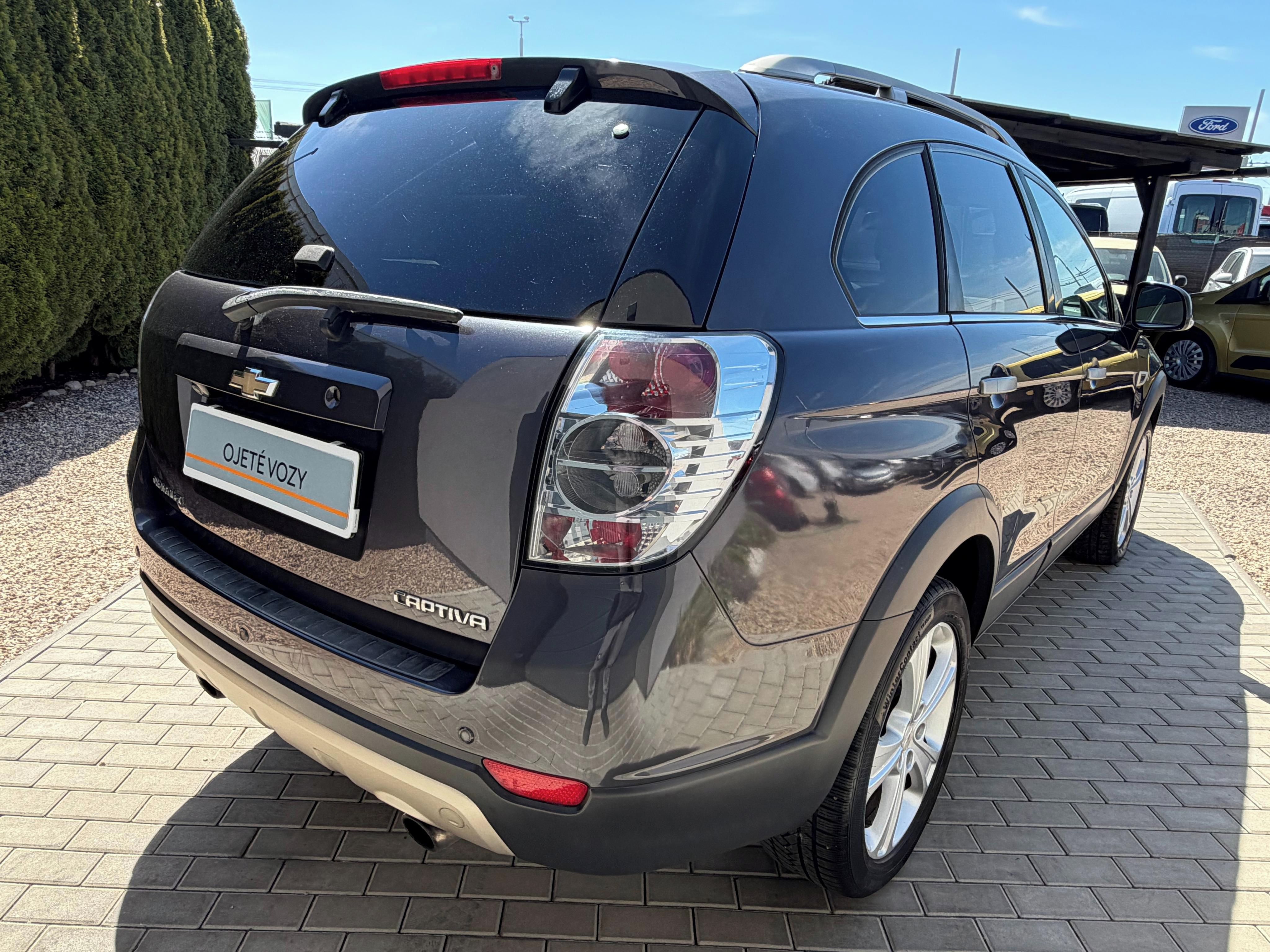 Chevrolet Captiva, 2.2 D 135KW 4x4 7 Míst, Kůže - fotka 4