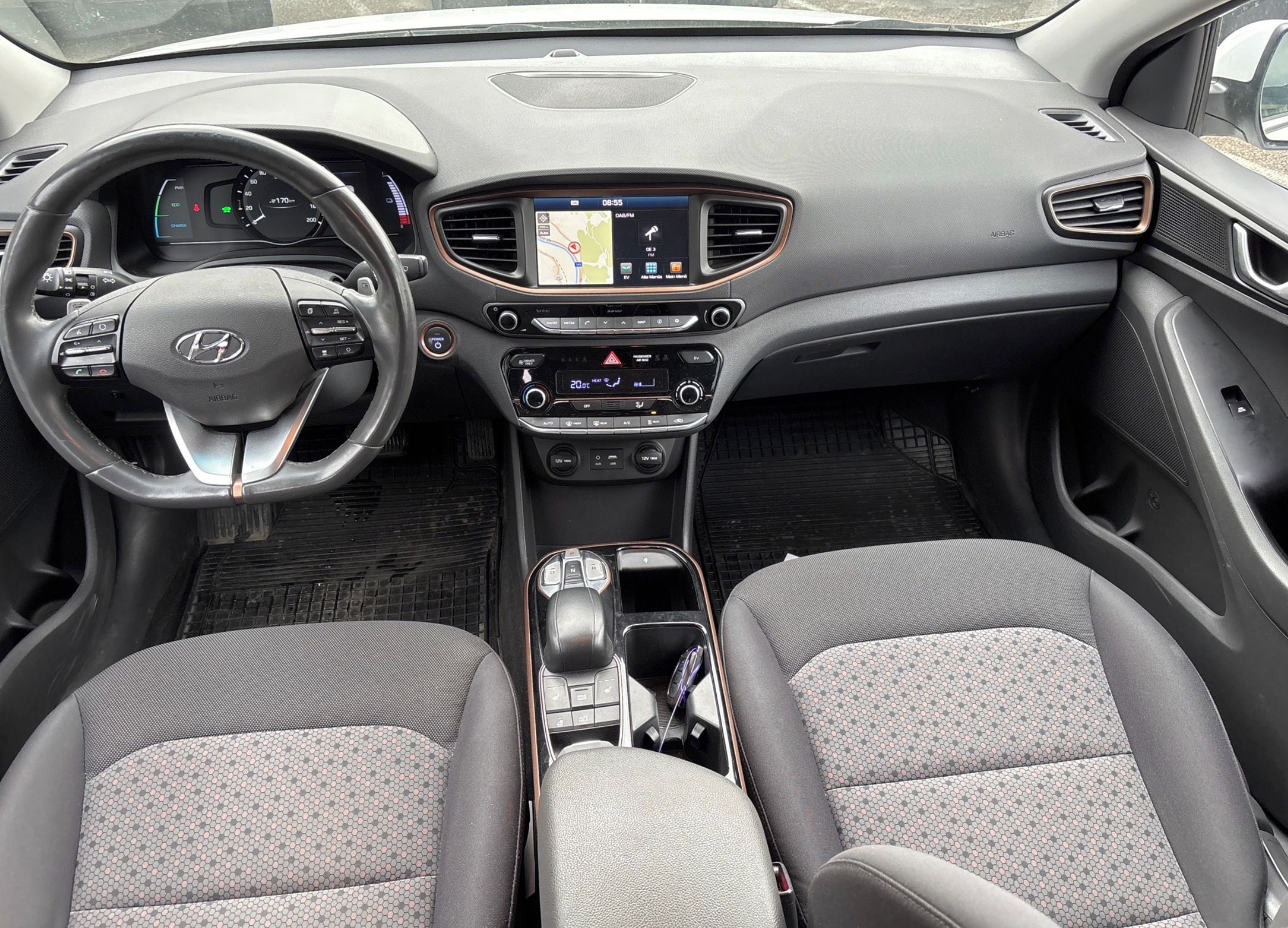 Hyundai Ioniq, 28kWh STYLE, PLNÝ SERVIS, 100% - fotka 4