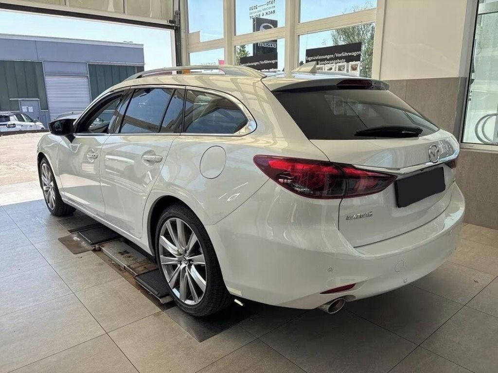 Mazda 6, 2.5i Exclusive-Line*360°*Navi* - fotka 2