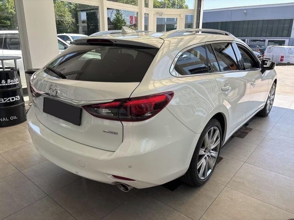 Mazda 6, 2.5i Exclusive-Line*360°*Navi* - fotka 4