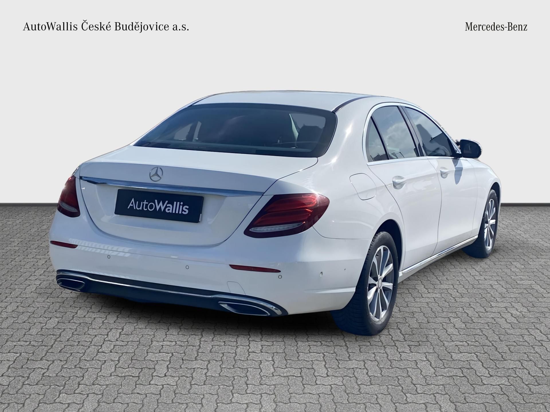 Mercedes-Benz Třídy E, E 220d 4M AVANTGARDE - fotka 5