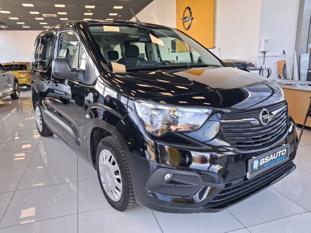 Opel Combo, 1.2T 81kW 2021 - fotka 3