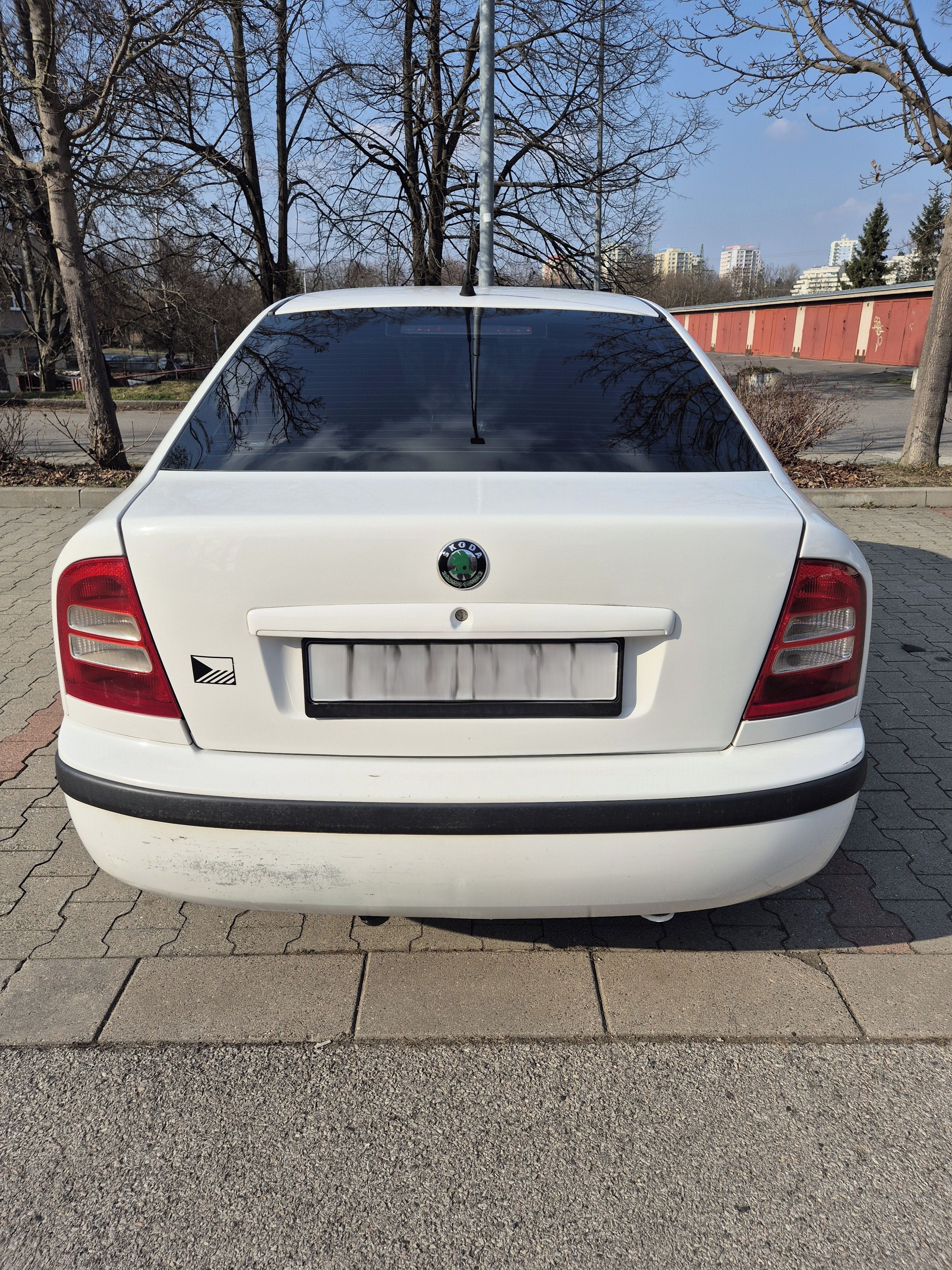 Škoda Octavia, 1,6 i - fotka 6