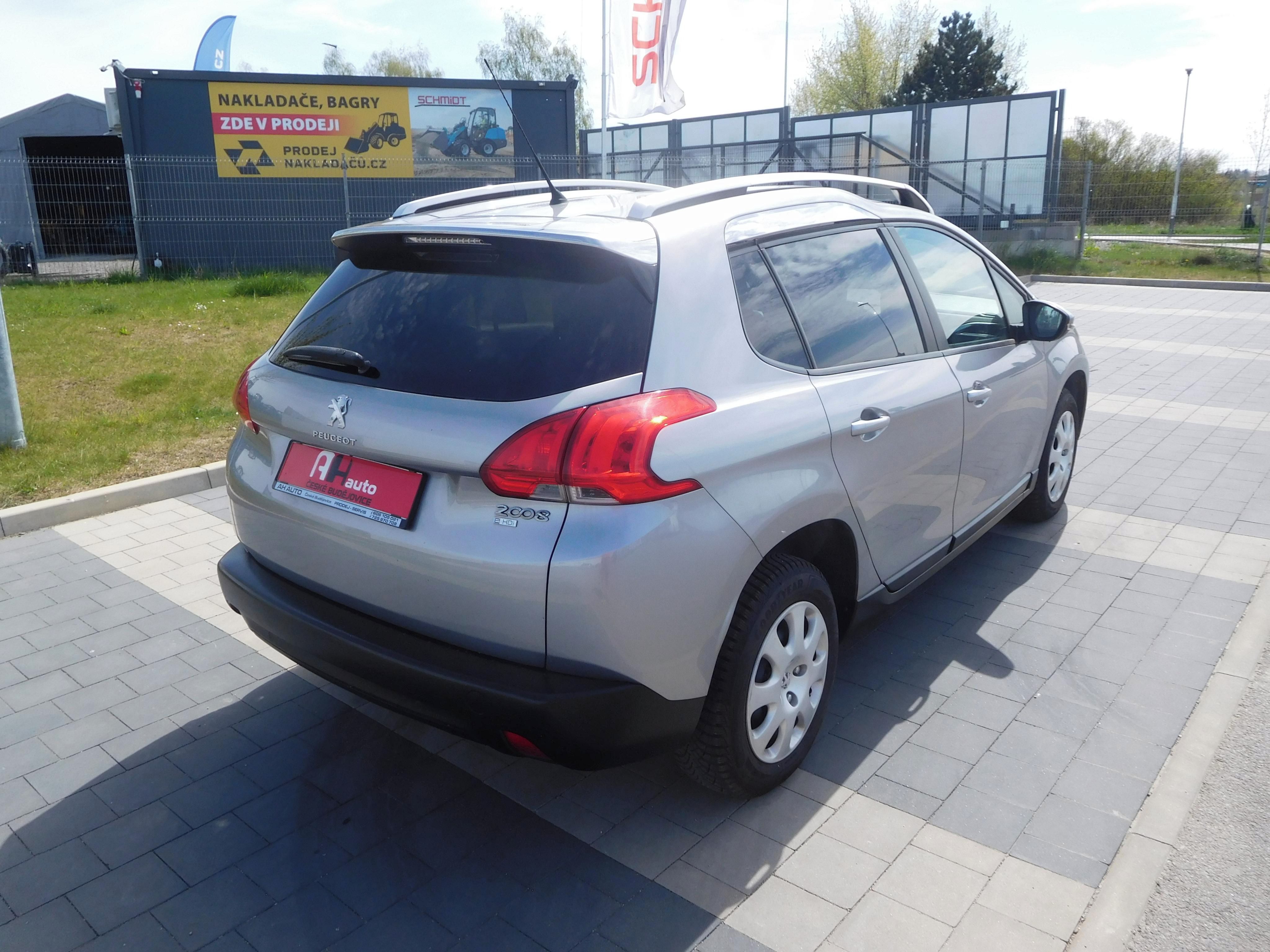 Peugeot 2008, Allure 1.6 HDi 68 kW, Klima - fotka 3