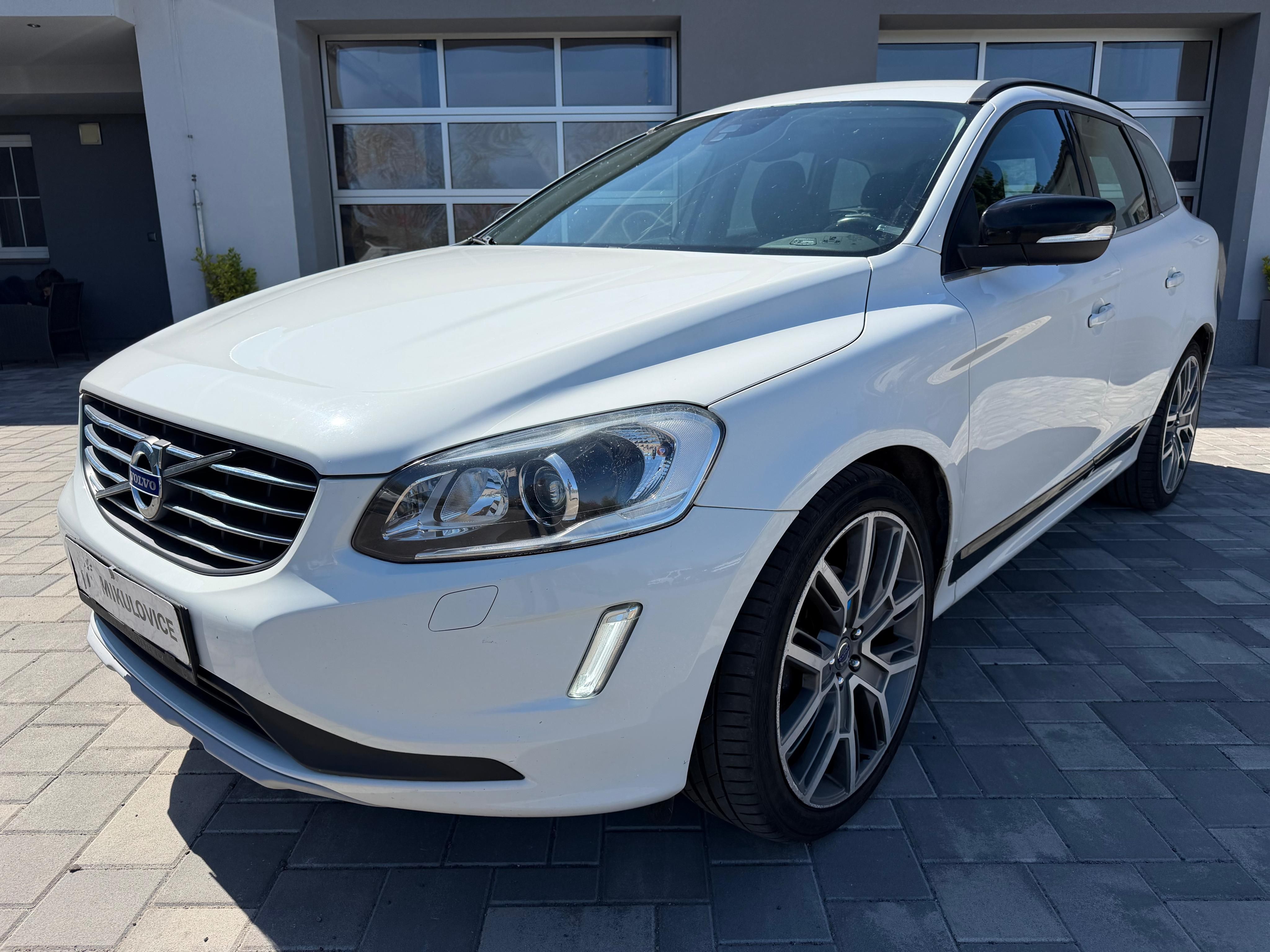 Volvo XC60, D4 Polestar+ 147kW Aut Alu ČR - fotka 2