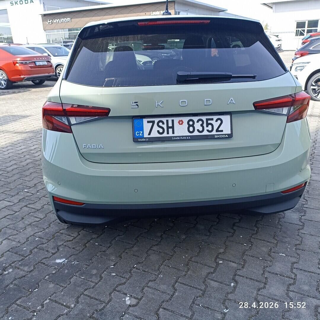 Škoda Fabia, Top Selection 1,0 TSI 85 kW - fotka 5