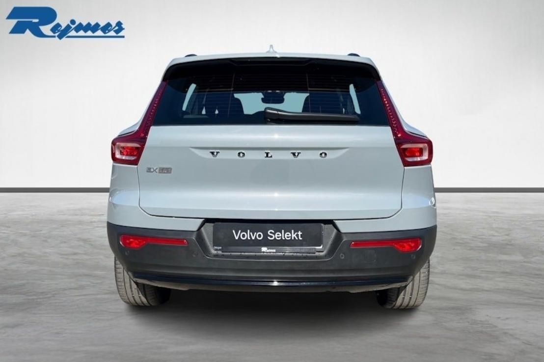 Volvo EX40, SM ER 360kam vyhří. volant - fotka 4