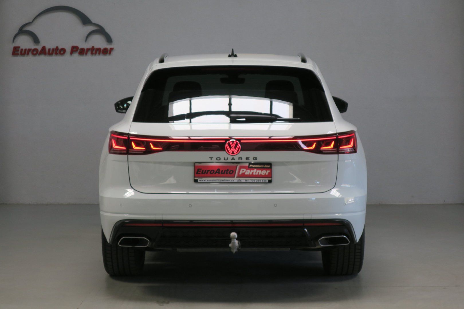 Volkswagen Touareg, R-LINE 3,0TDI 210kW  Head-up - fotka 3