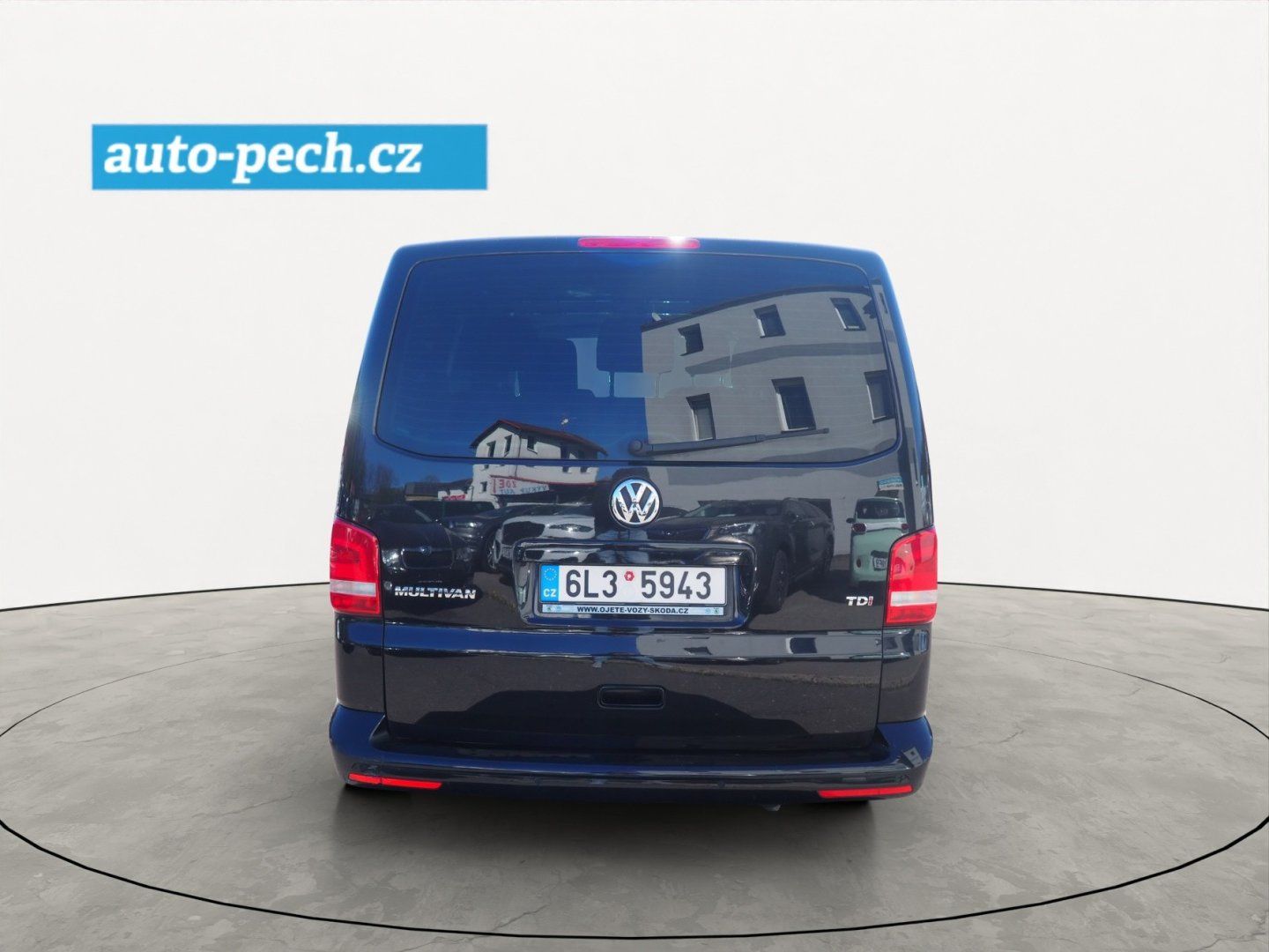 Volkswagen Multivan, 2.0 TDI, 103 kW, 6 míst - fotka 3