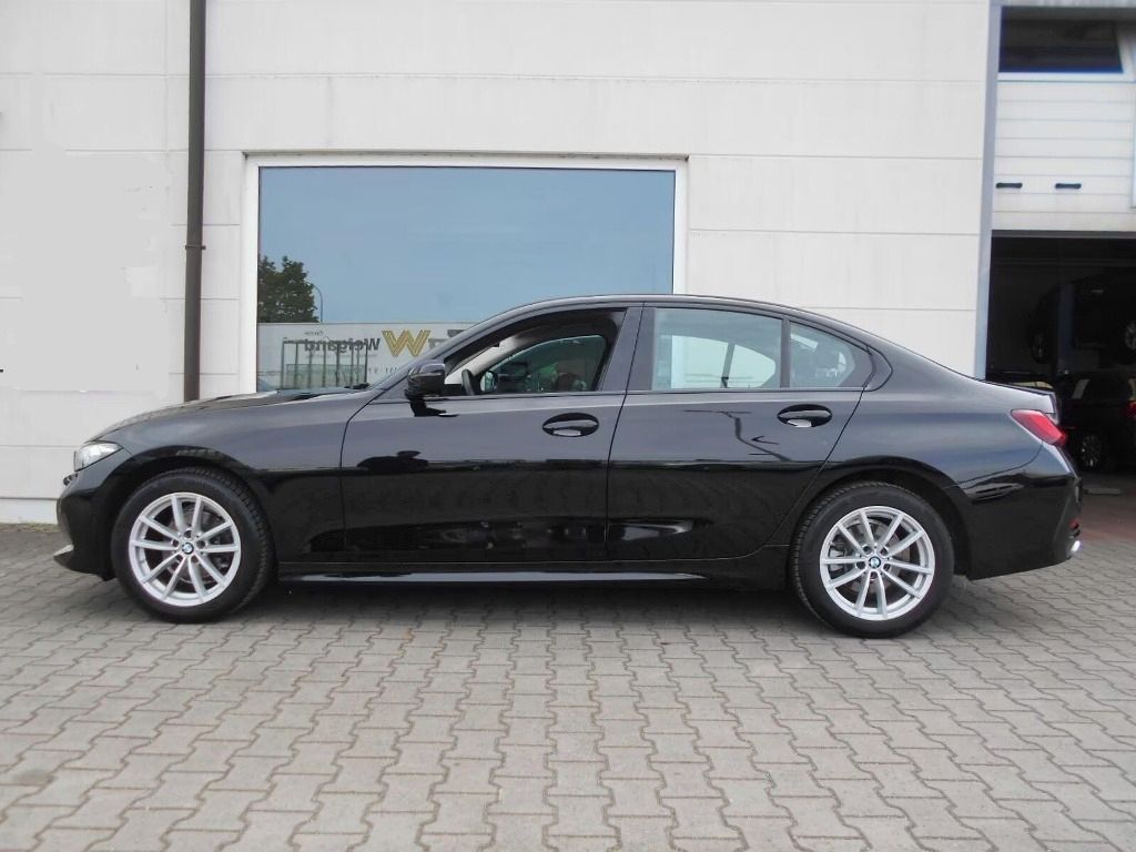 BMW Řada 3, 318 iA Lim. BUSINESS*Navi* - fotka 3