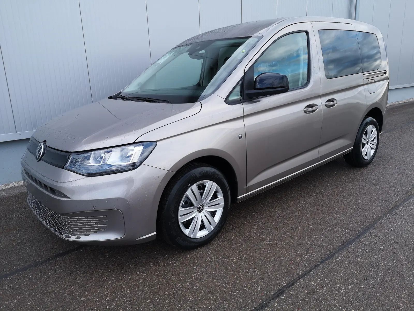 Volkswagen Caddy, 2.0TDI122kDSGkamera,tažné,18"