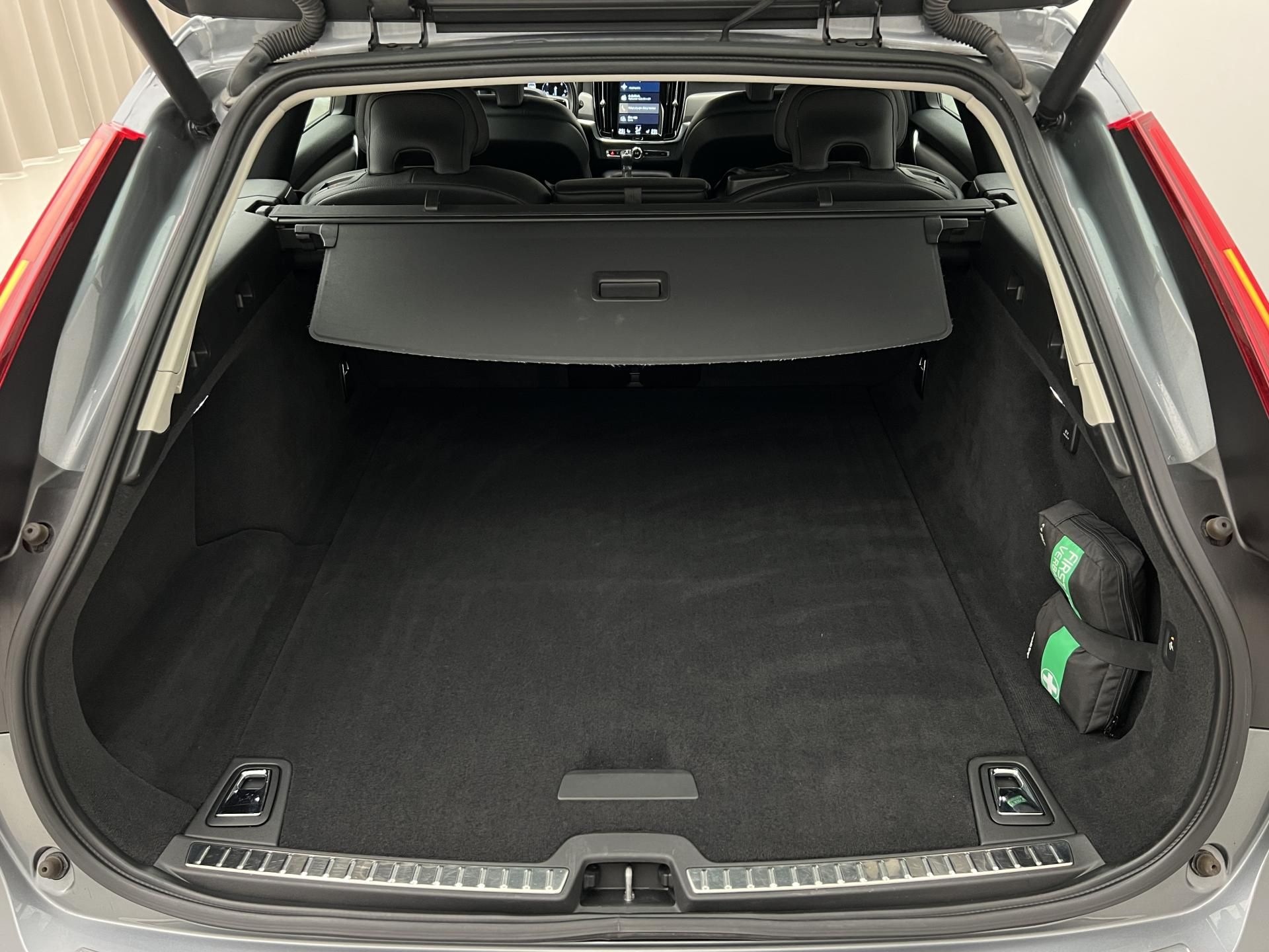 Volvo V90, CC D4 POLESTAR AWD AUT - fotka 5