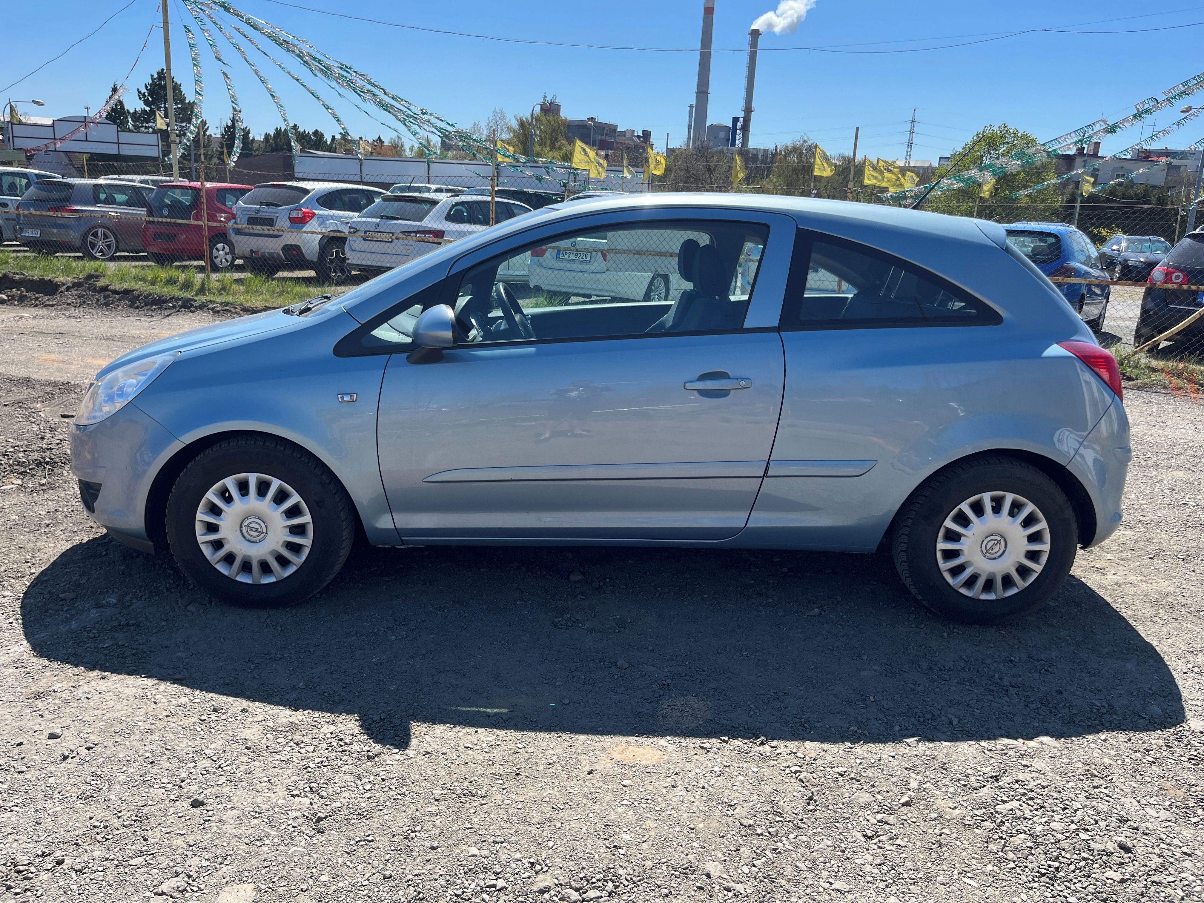 Opel Corsa, 1.3i 59kw 1.majitel po servisu - fotka 2