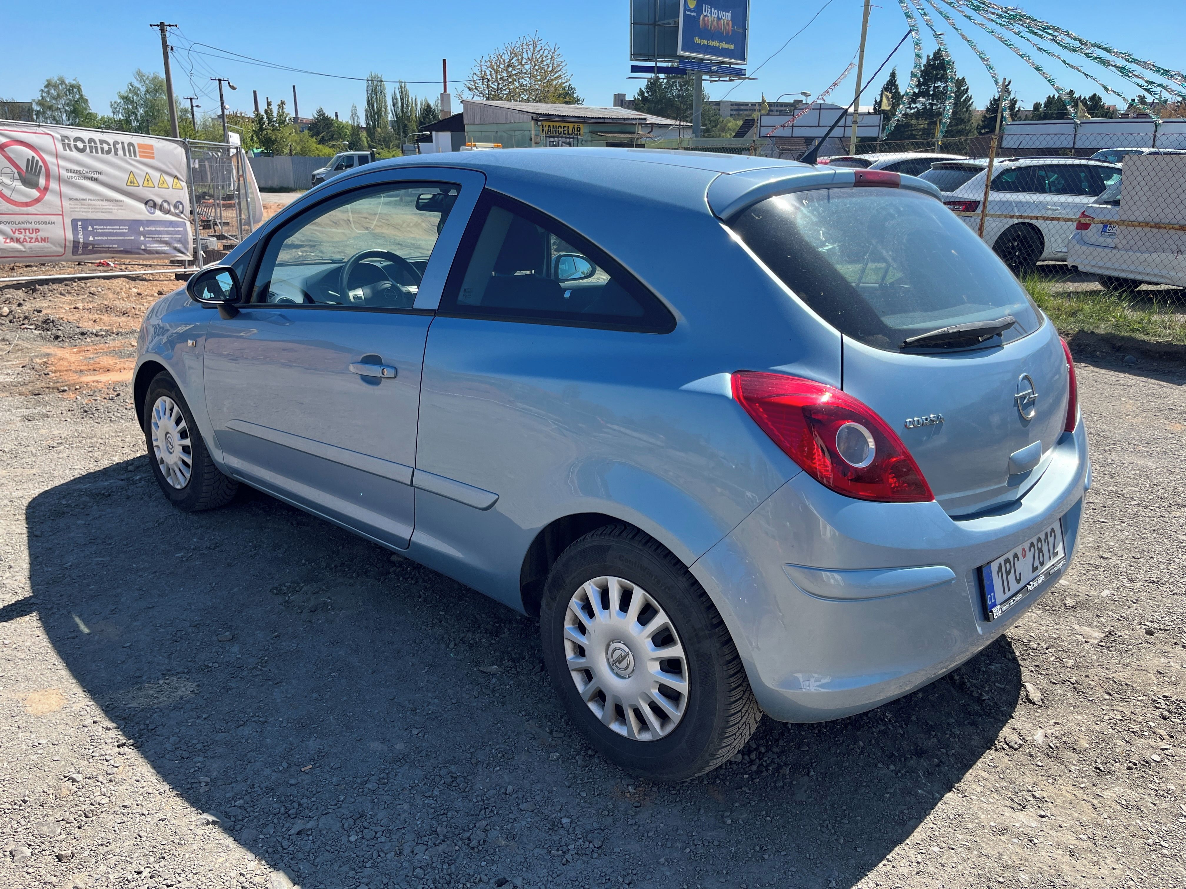 Opel Corsa, 1.3i 59kw 1.majitel po servisu - fotka 3