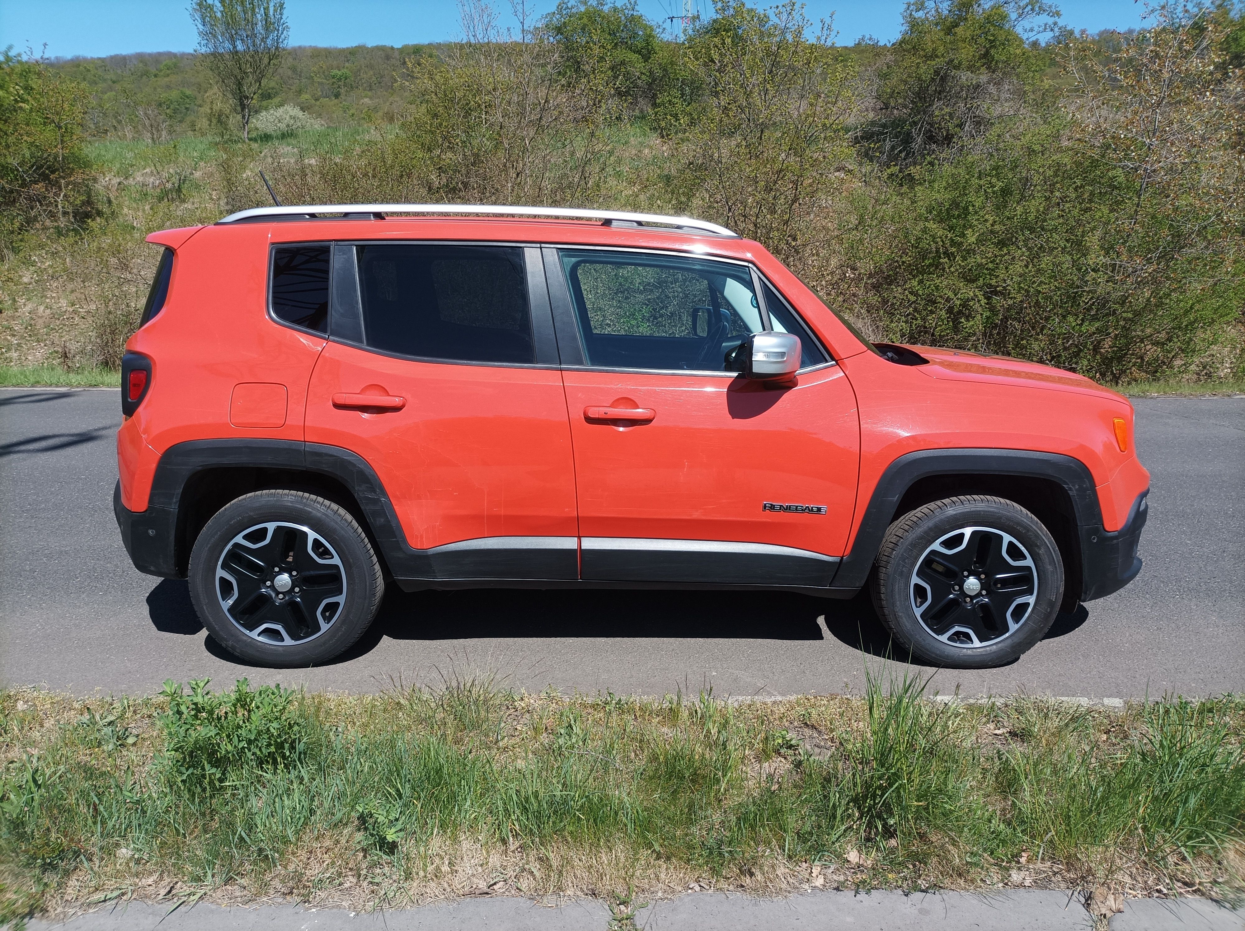 Jeep Renegade, 2.0 JTD 4x4 Automat - fotka 2
