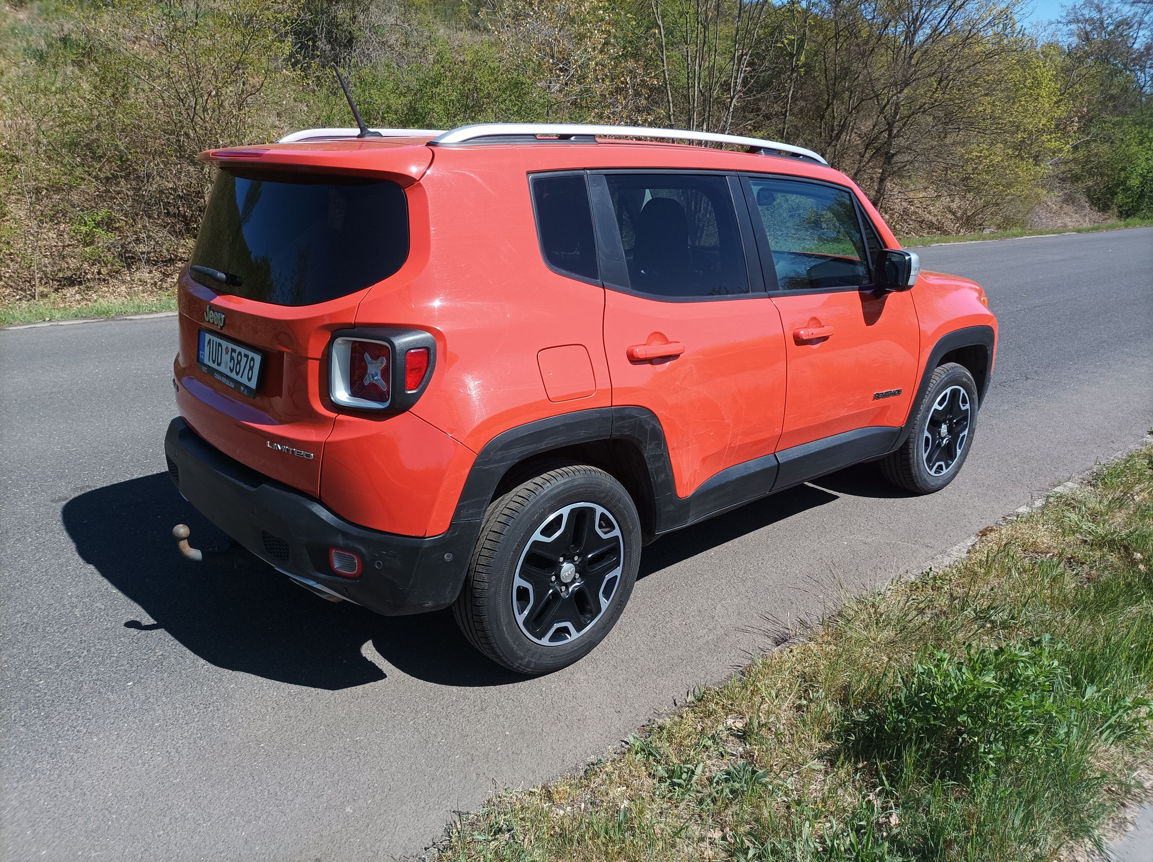 Jeep Renegade, 2.0 JTD 4x4 Automat - fotka 4