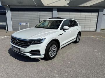 Elegance 3.0 TDi V6 210kW Čr