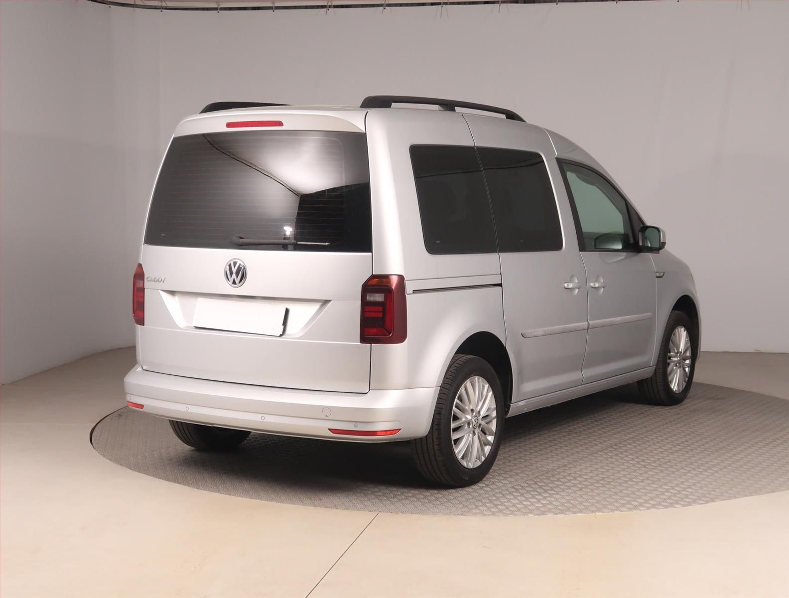 Volkswagen Caddy, 2.0 TDI, 5Míst, Klima, ČR - fotka 5
