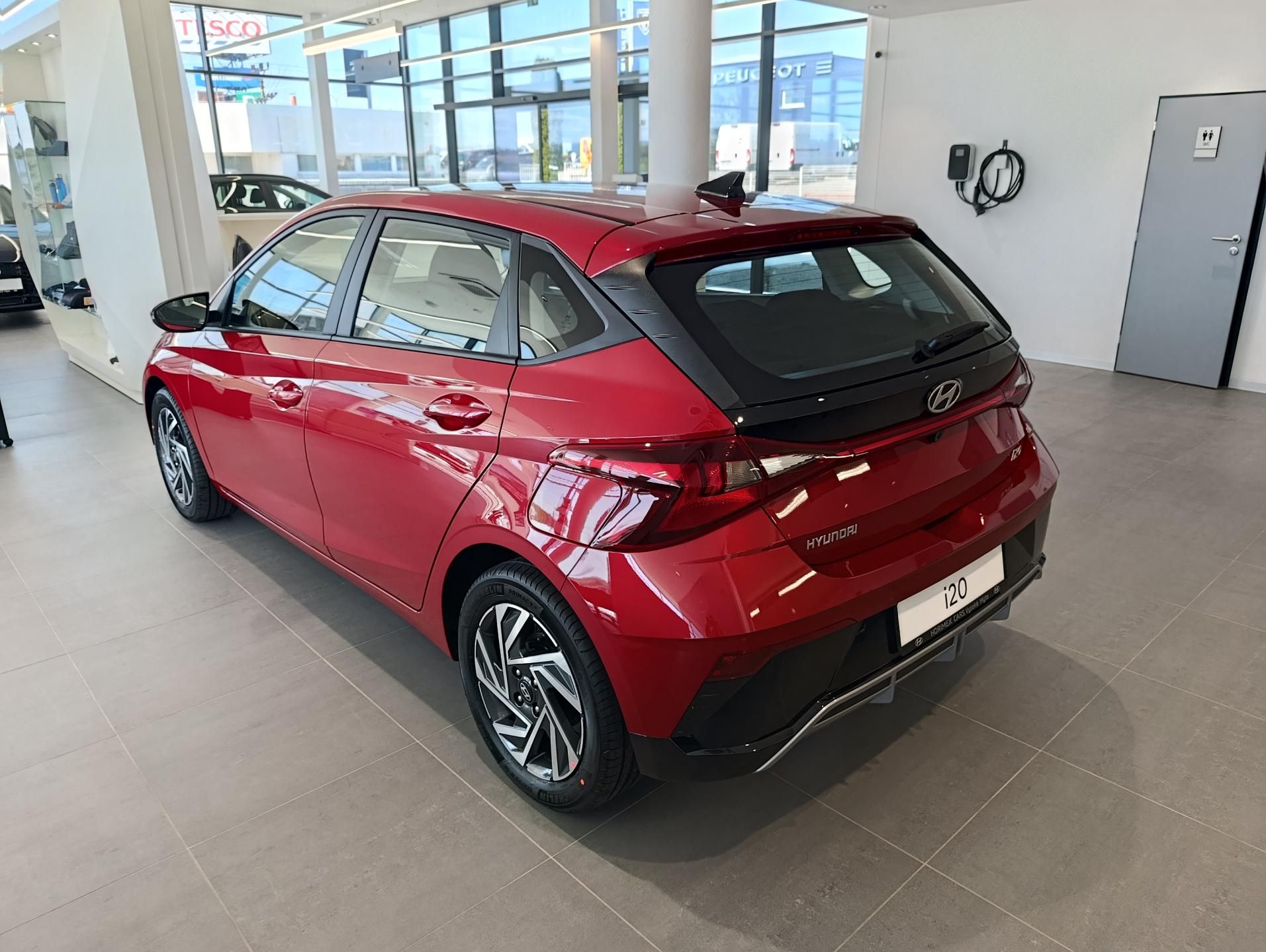Hyundai i20, 1,0 TGDI 66 kW DCT GO! - fotka 4